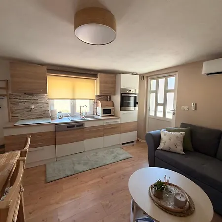 Klara Apartment