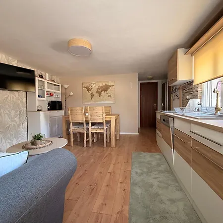 Klara Apartment *